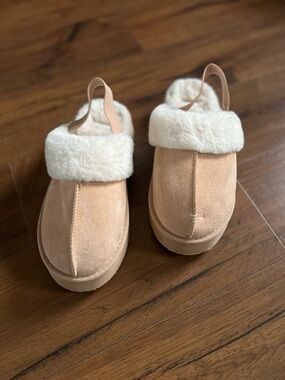 JustFab Cozy Faux-Fur Slip-On Slippers